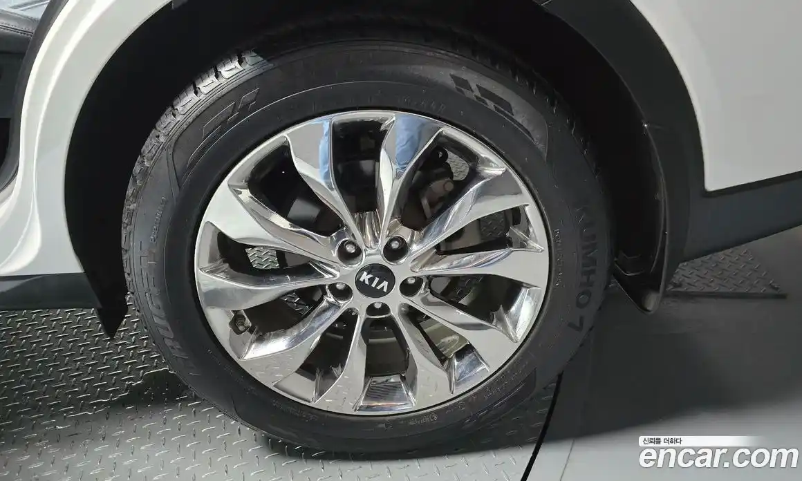 Kia Sorento 2018 2.0 автомат (гидро), фото 7