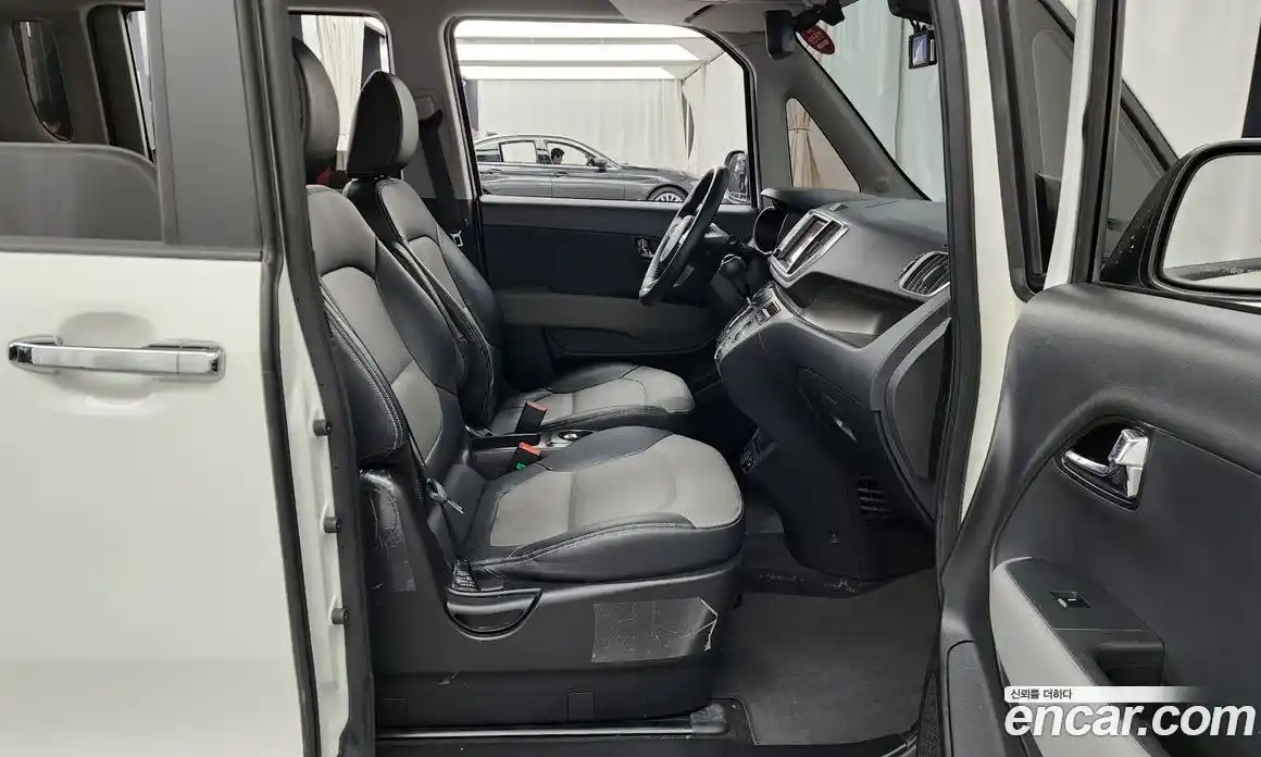Kia Ray 2022 1.0 автомат (гидро), фото 11