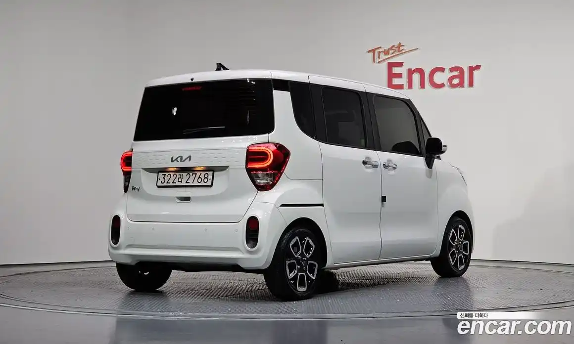 Kia Ray 2022 1.0 автомат (гидро), фото 2