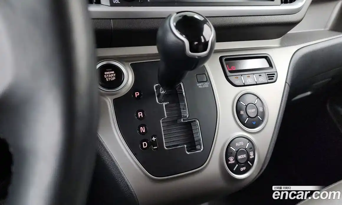 Kia Ray 2022 1.0 автомат (гидро), фото 9