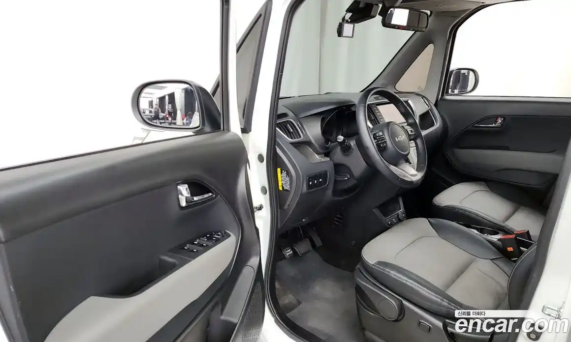 Kia Ray 2022 1.0 автомат (гидро), фото 10