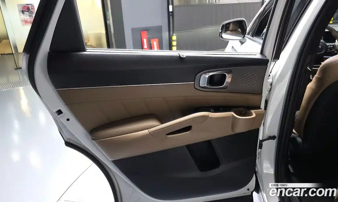Kia Sorento 2023 1.6 автомат (гидро), фото 15