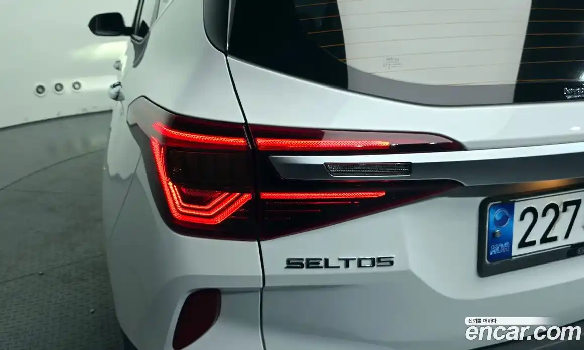 Kia Seltos 2020 1.6 автомат (гидро), фото 9