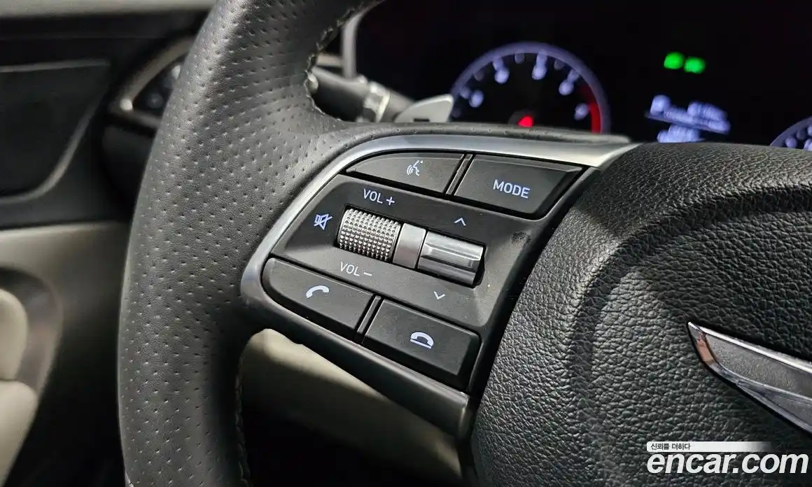 Genesis G70 2019 2.0 автомат (гидро), фото 15