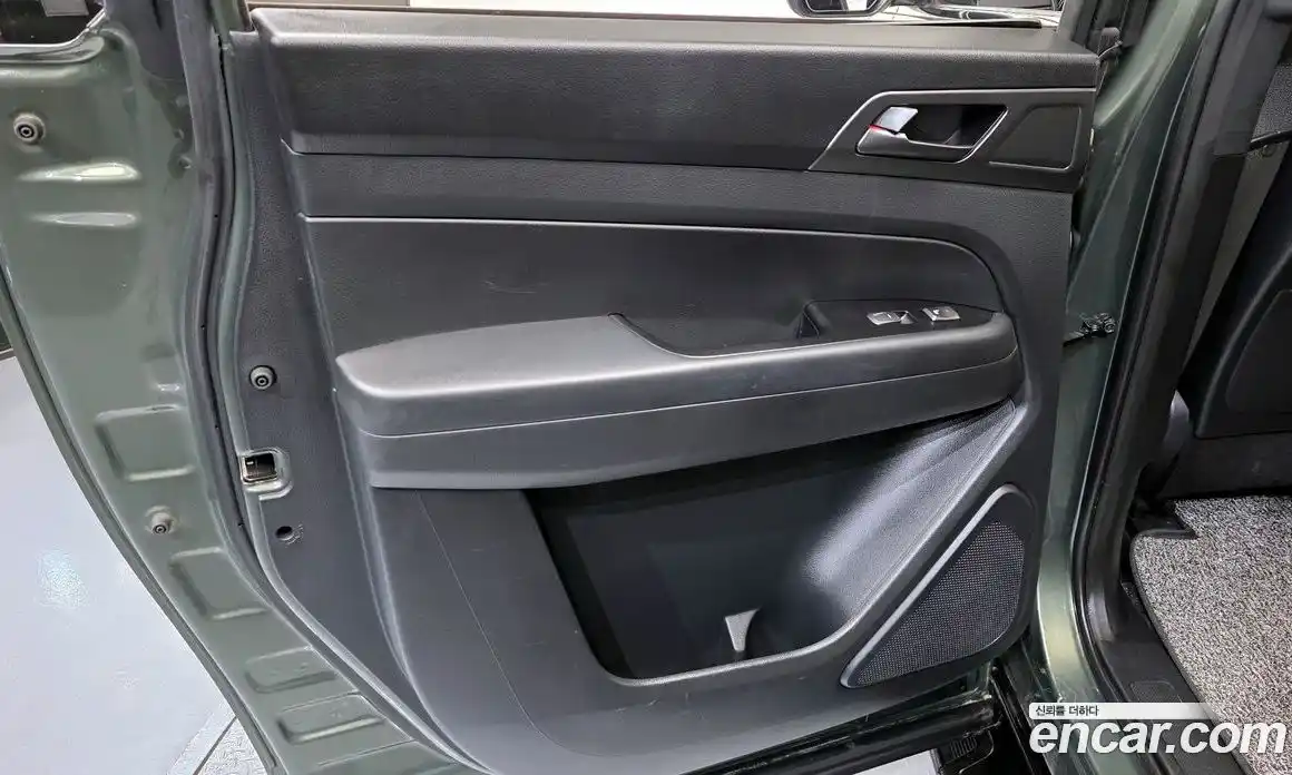 SsangYong Rexton 2023 2.2 автомат (гидро), фото 15