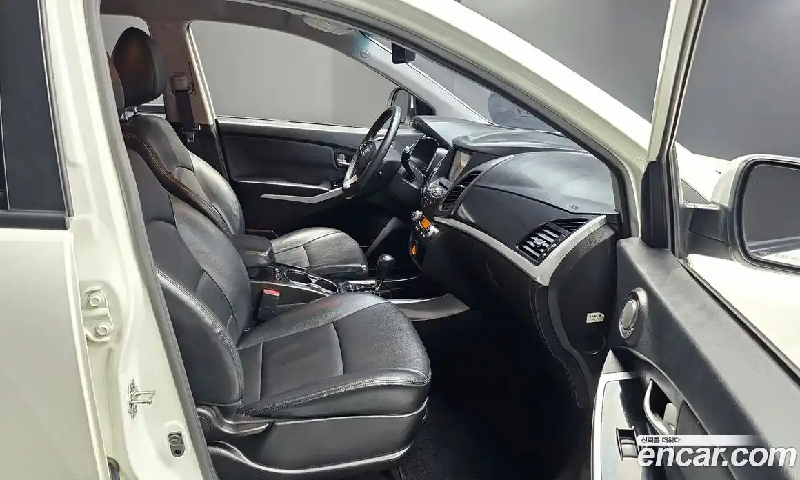 SsangYong Korando 2017 2.2 автомат (гидро), фото 11
