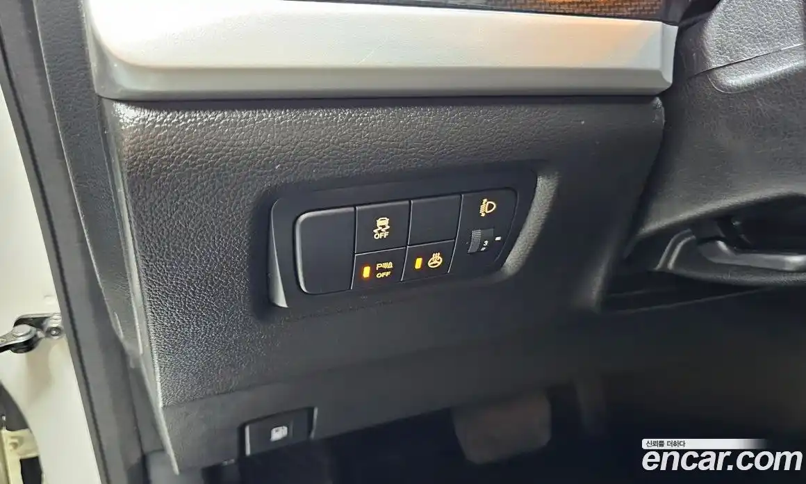 SsangYong Korando 2017 2.2 автомат (гидро), фото 16