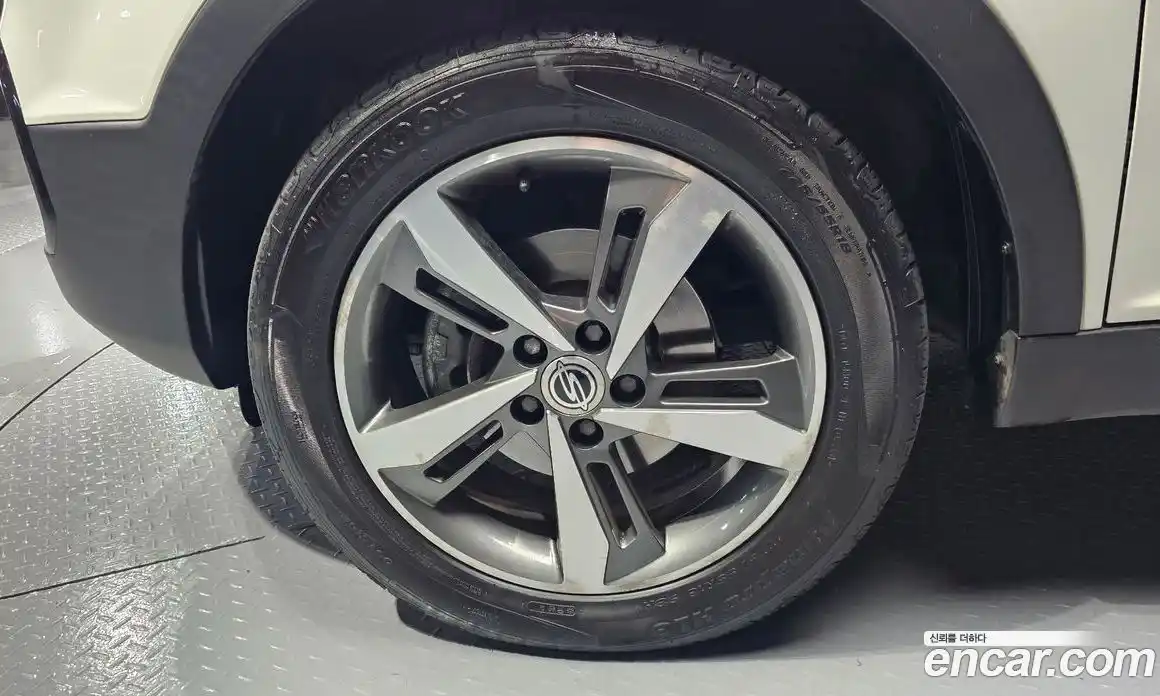 SsangYong Korando 2017 2.2 автомат (гидро), фото 5