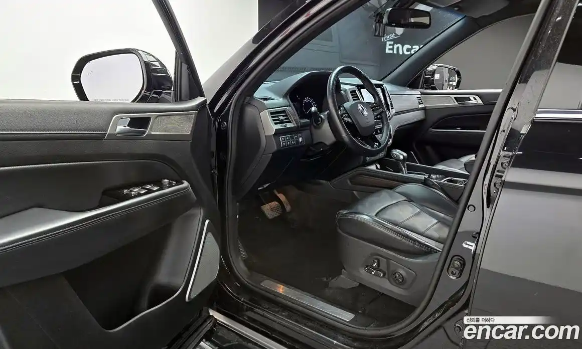 SsangYong Rexton 2019 2.2 автомат (гидро), фото 10