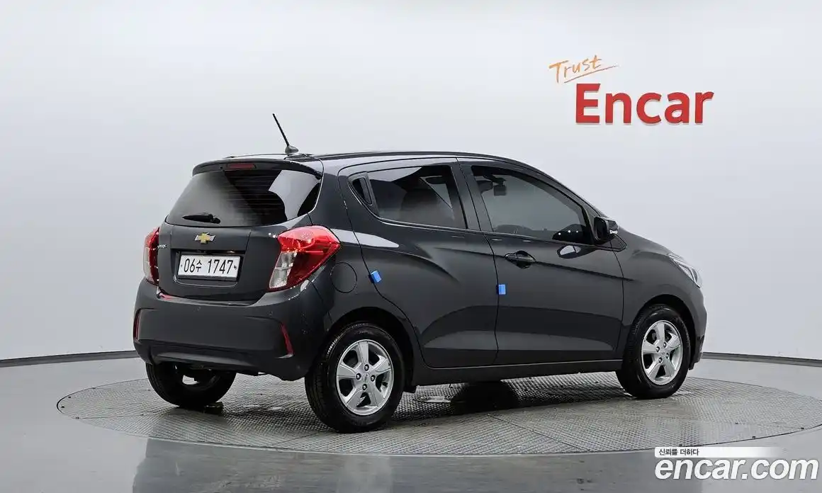 Chevrolet Spark 2019 1.0 автомат (гидро), фото 1