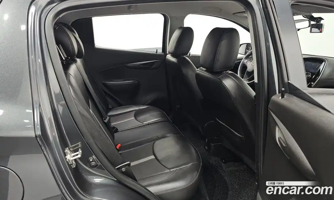 Chevrolet Spark 2019 1.0 автомат (гидро), фото 17