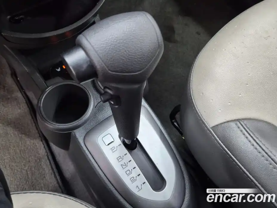Chevrolet Spark 2012 1.0 автомат (гидро), фото 16