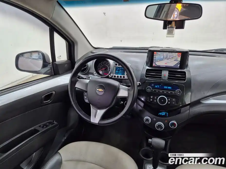 Chevrolet Spark 2012 1.0 автомат (гидро), фото 10
