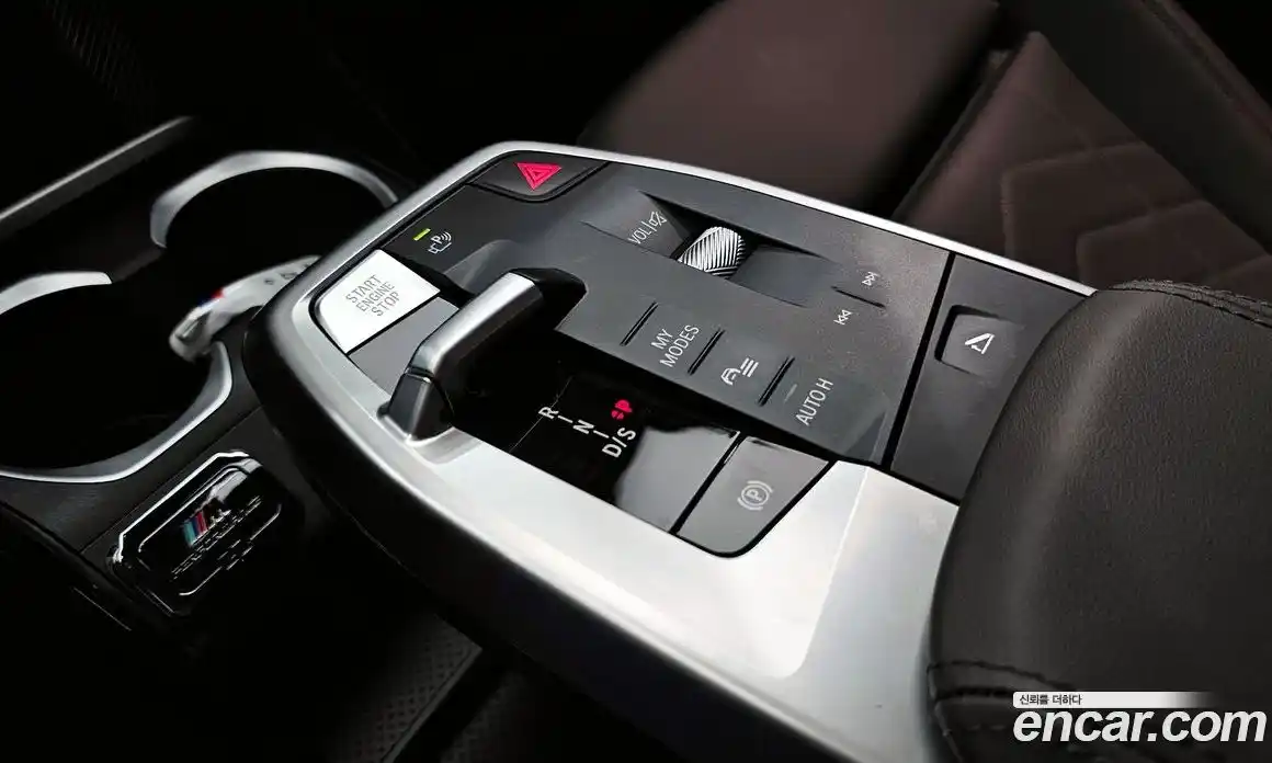 BMW X1 2025 2.0 автомат (гидро), фото 12