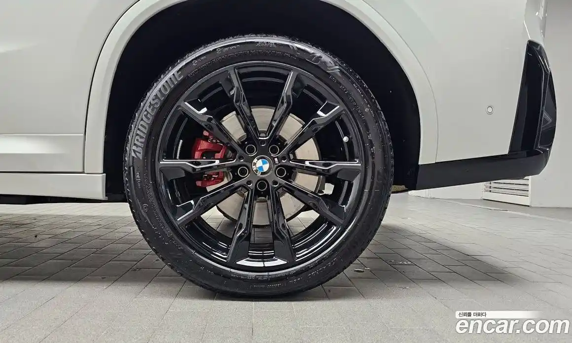 BMW X4 2025 2.0 автомат (гидро), фото 7