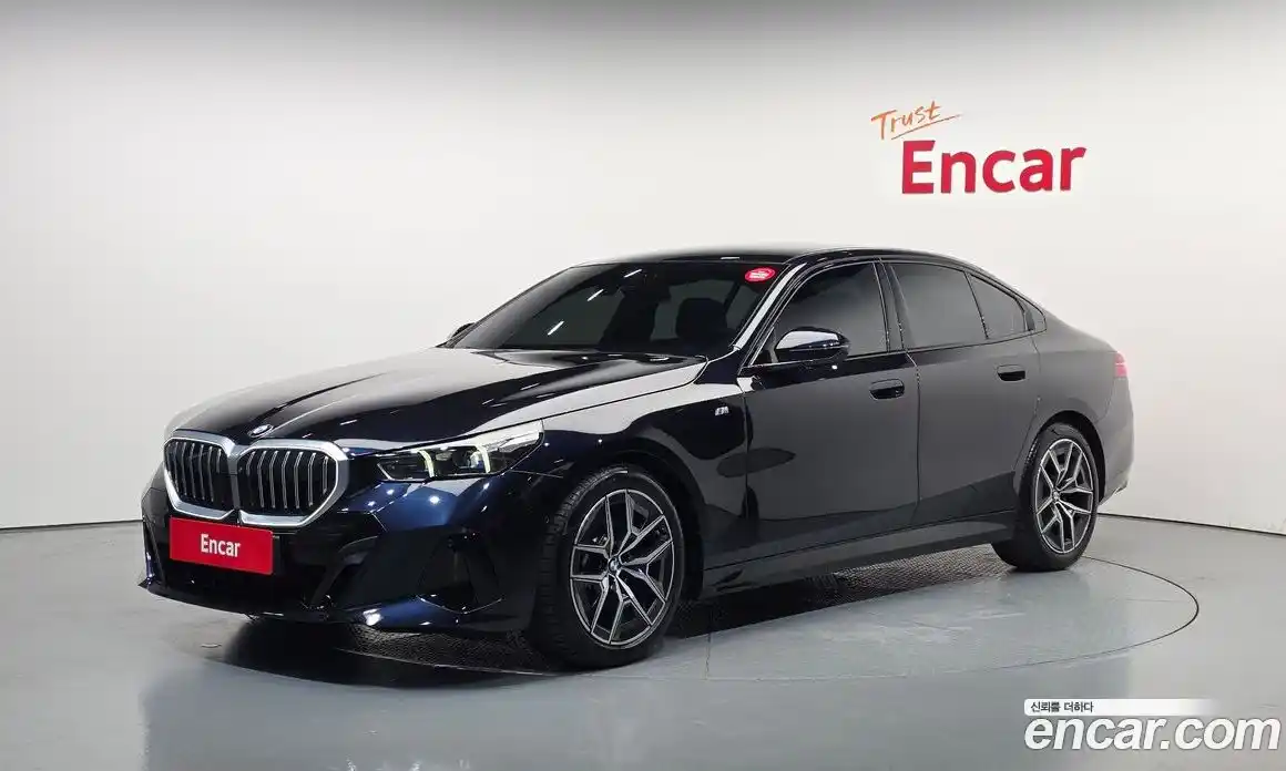 BMW 5 серия 2023 2.0 автомат (гидро), фото 1