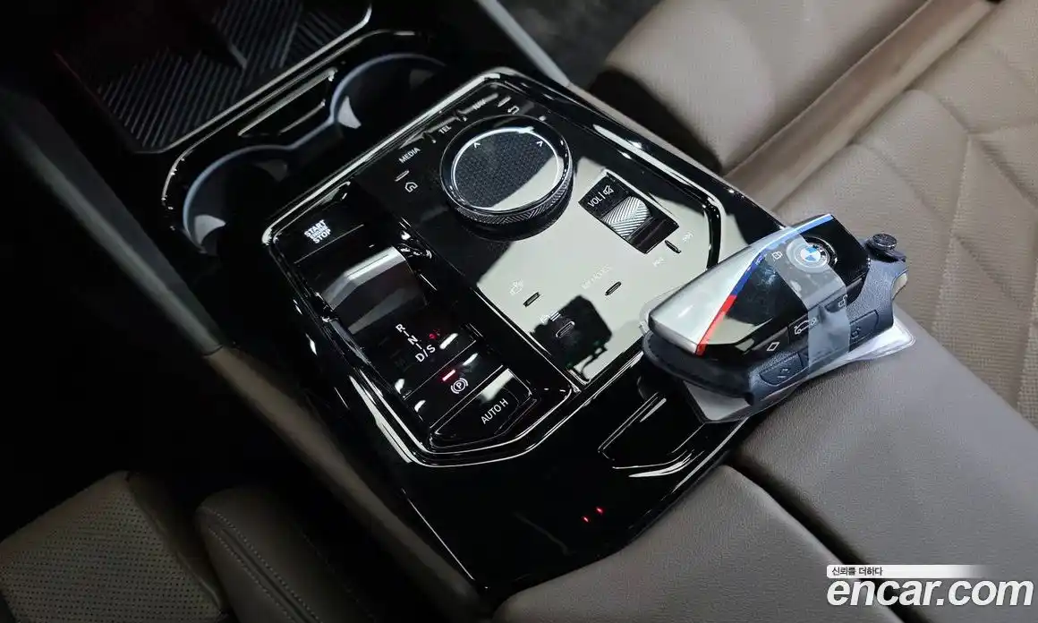 BMW 5 серия 2023 2.0 автомат (гидро), фото 12