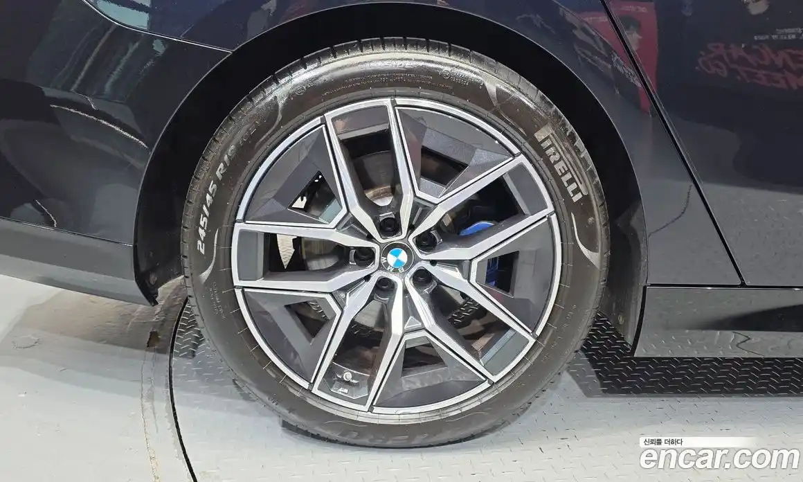 BMW 5 серия 2023 2.0 автомат (гидро), фото 7