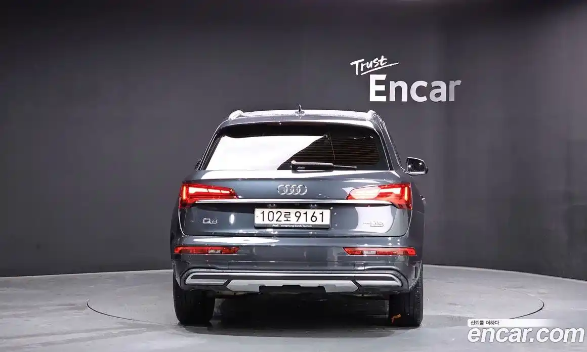 Audi Q5 2022 2.0 автомат (гидро), фото 4