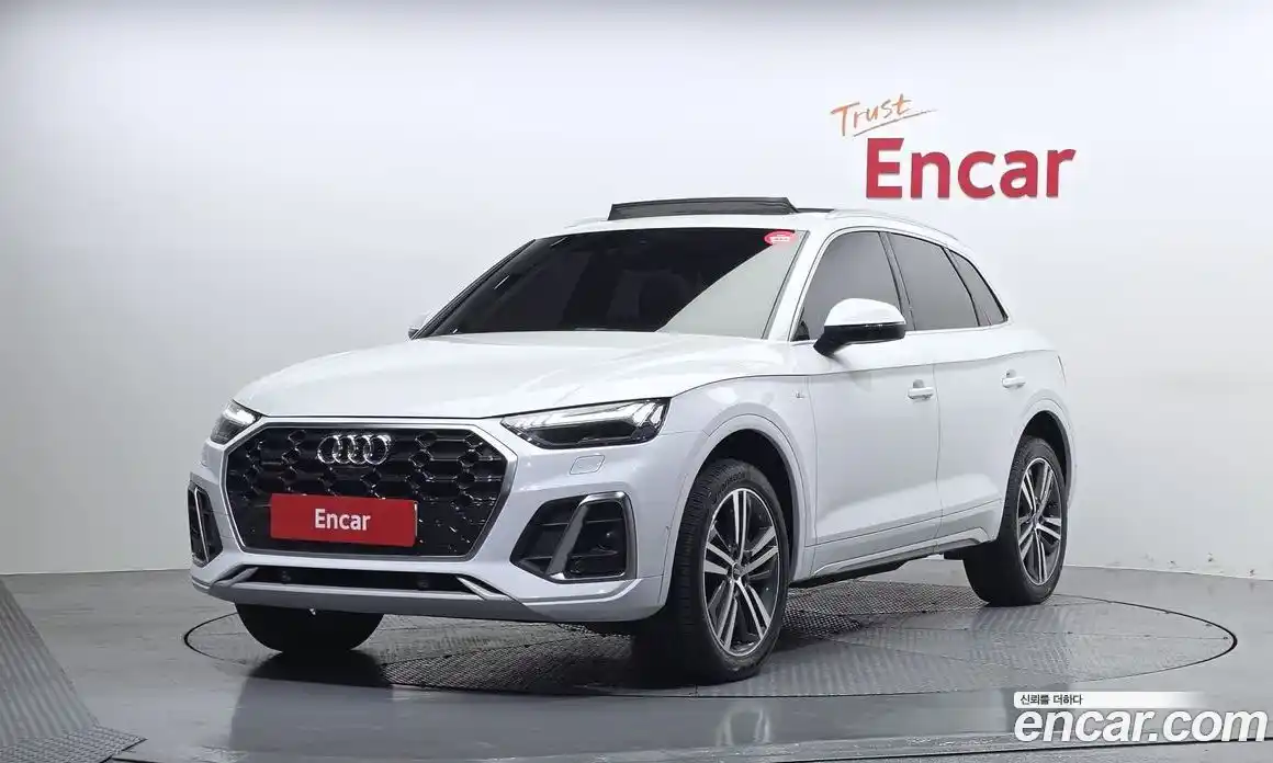 Audi Q5 2021 2.0 автомат (гидро), фото 1