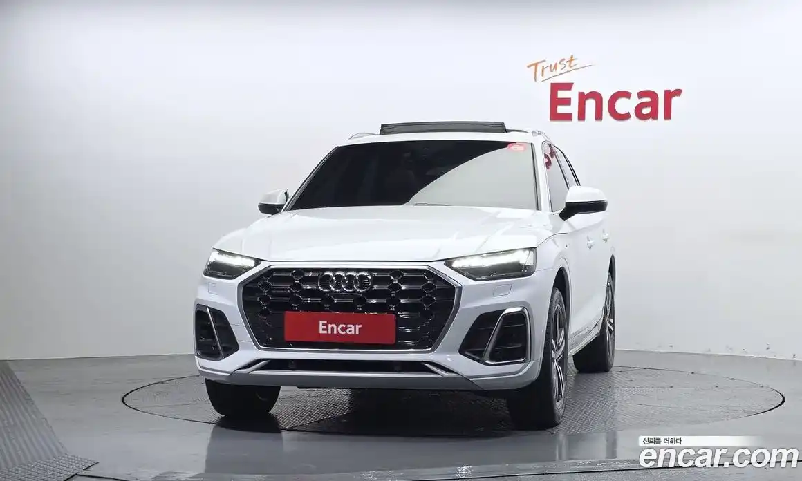 Audi Q5 2021 2.0 автомат (гидро), фото 3