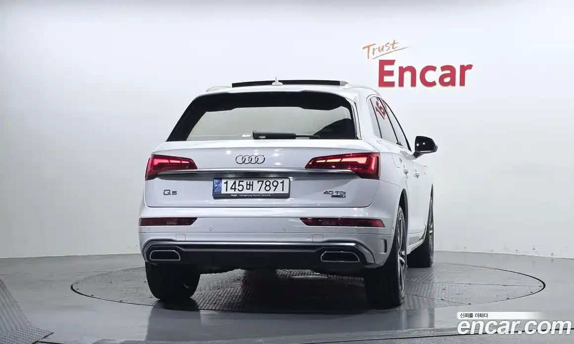 Audi Q5 2021 2.0 автомат (гидро), фото 4