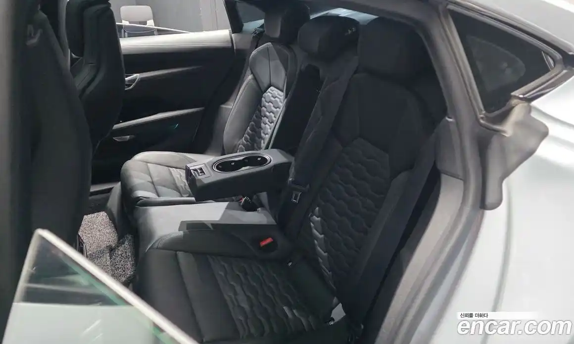 Audi e-tron GT 2021 0.1 автомат (гидро), фото 18