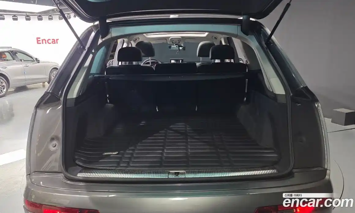 Audi Q7 2019 2.0 автомат (гидро), фото 24