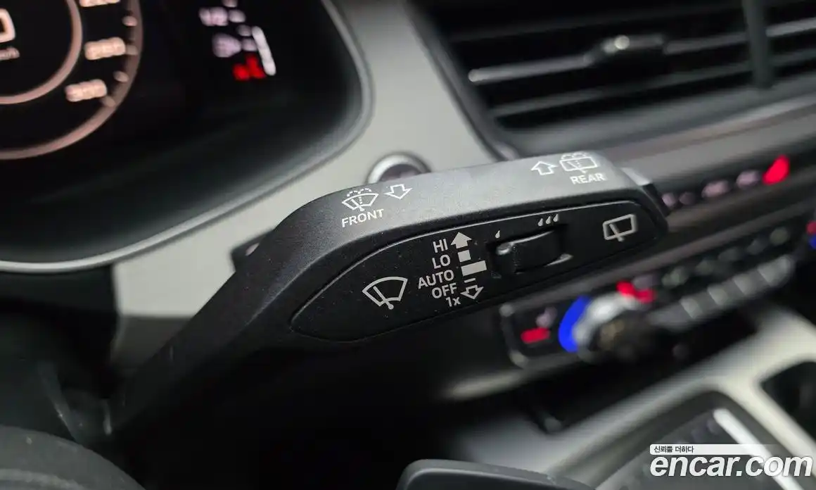 Audi Q7 2019 2.0 автомат (гидро), фото 27