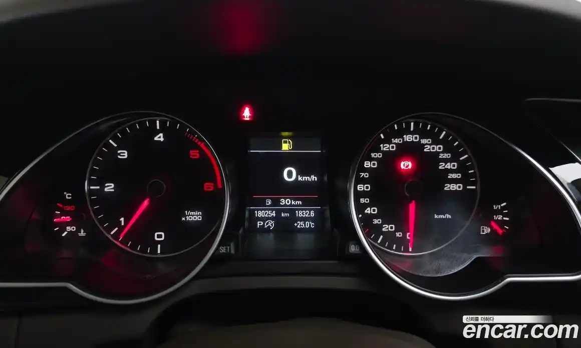 Audi A5 2016 2.0 автомат (гидро), фото 8