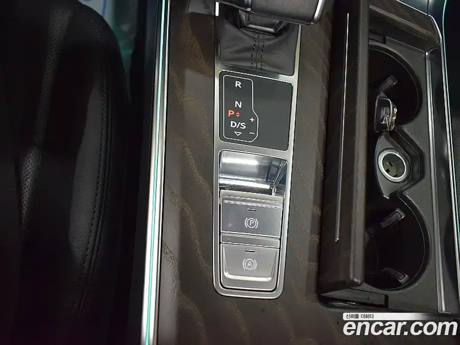 Audi A6 2021 2.0 автомат (гидро), фото 13