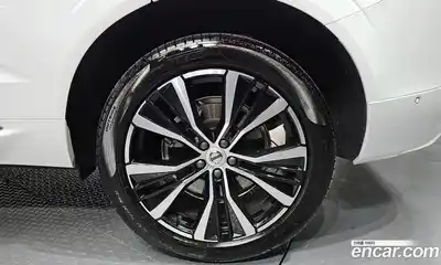 Volvo XC60 2025 2.0 автомат (гидро), миниатюра 6