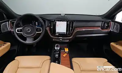 Volvo XC60 2025 2.0 автомат (гидро), миниатюра 9