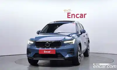 Volvo XC40 2022 2.0 автомат (гидро), миниатюра 3