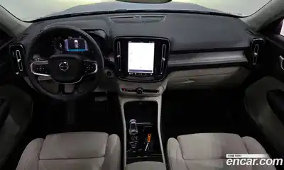 Volvo XC40 2022 2.0 автомат (гидро), миниатюра 10