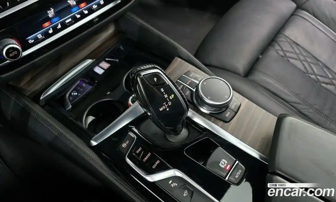 BMW 5 серия 2018 2.0 автомат (гидро), фото 12