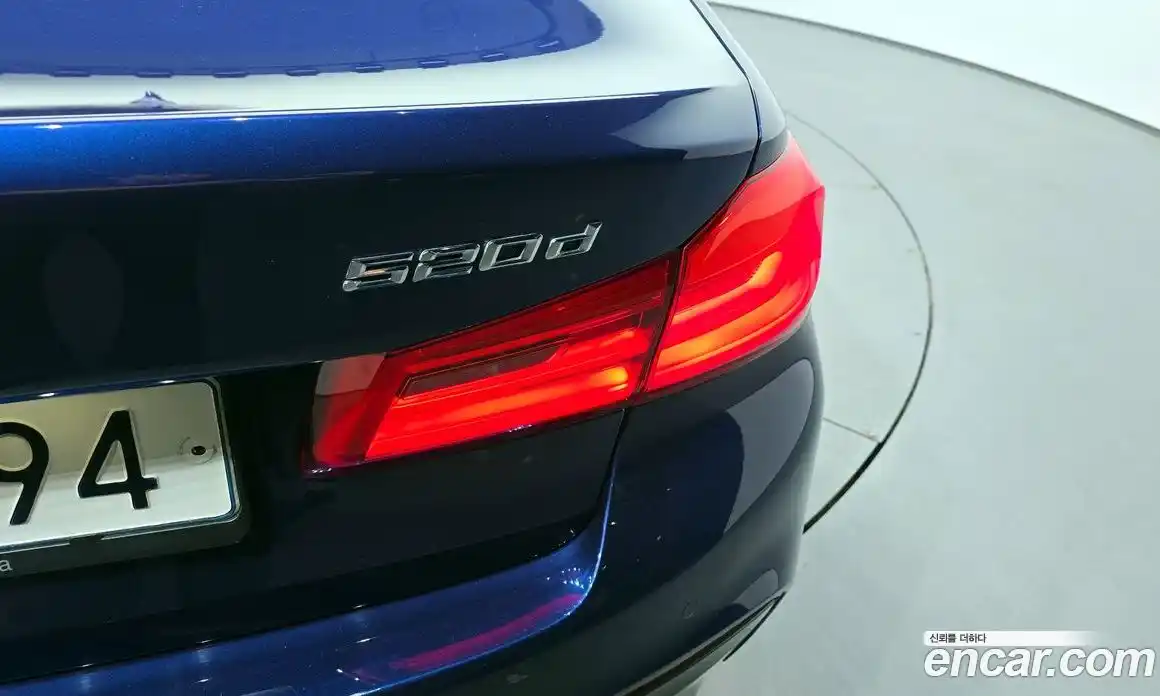 BMW 5 серия 2018 2.0 автомат (гидро), фото 9