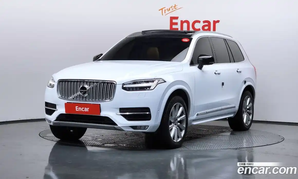 Volvo XC90 2017 2.0 автомат (гидро), фото 1