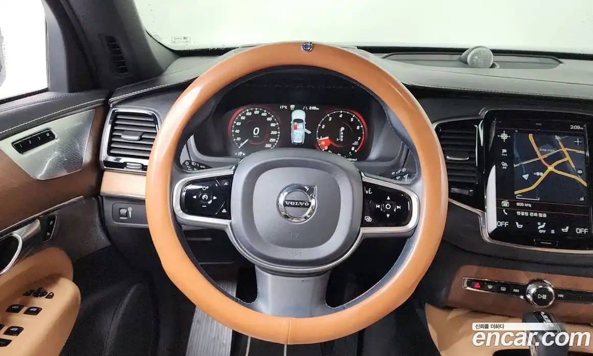 Volvo XC90 2017 2.0 автомат (гидро), фото 14