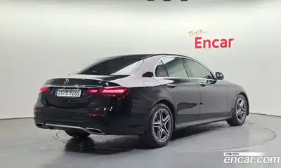 Mercedes-Benz E-Class 2023 2.0 автомат (гидро), миниатюра 2