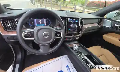 Volvo XC60 2023 2.0 автомат (гидро), миниатюра 7