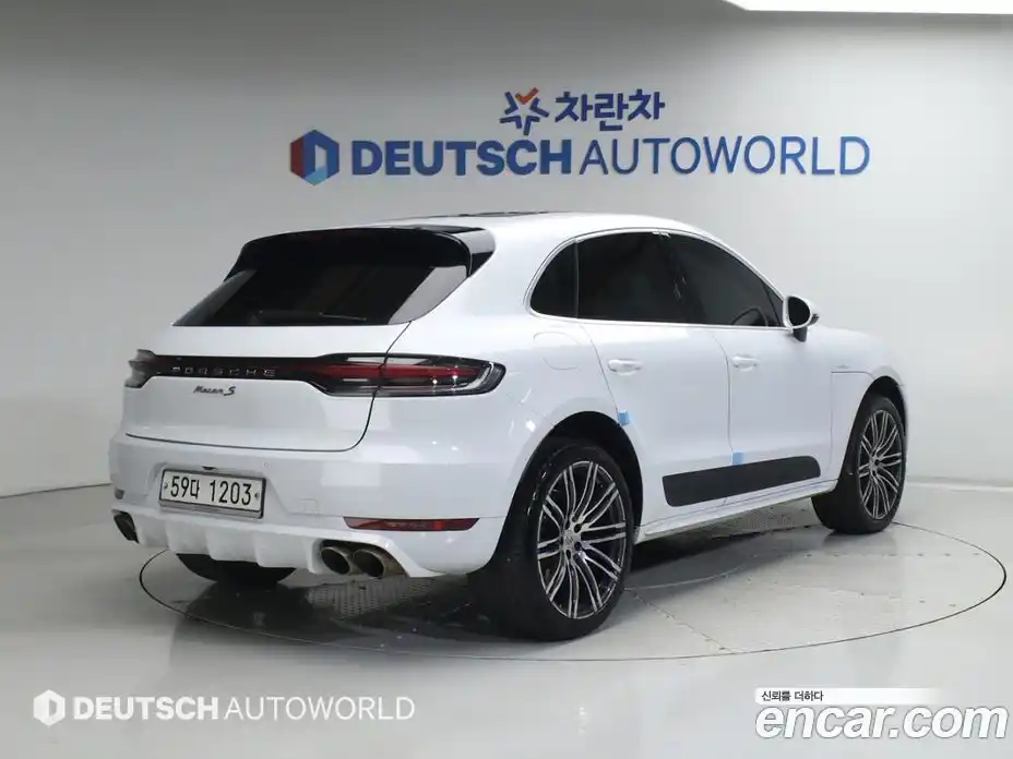 Porsche Macan 2017 3.0 автомат (гидро), фото 2