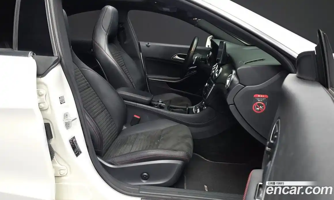 Mercedes-Benz CLA-Class 2015 2.0 гидро, фото 11 Mercedes-Benz CLA-Class 2015 2.0 гидро, фото 11
