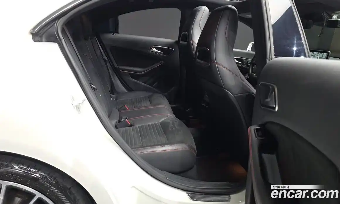 Mercedes-Benz CLA-Class 2015 2.0 гидро, фото 12 Mercedes-Benz CLA-Class 2015 2.0 гидро, фото 12