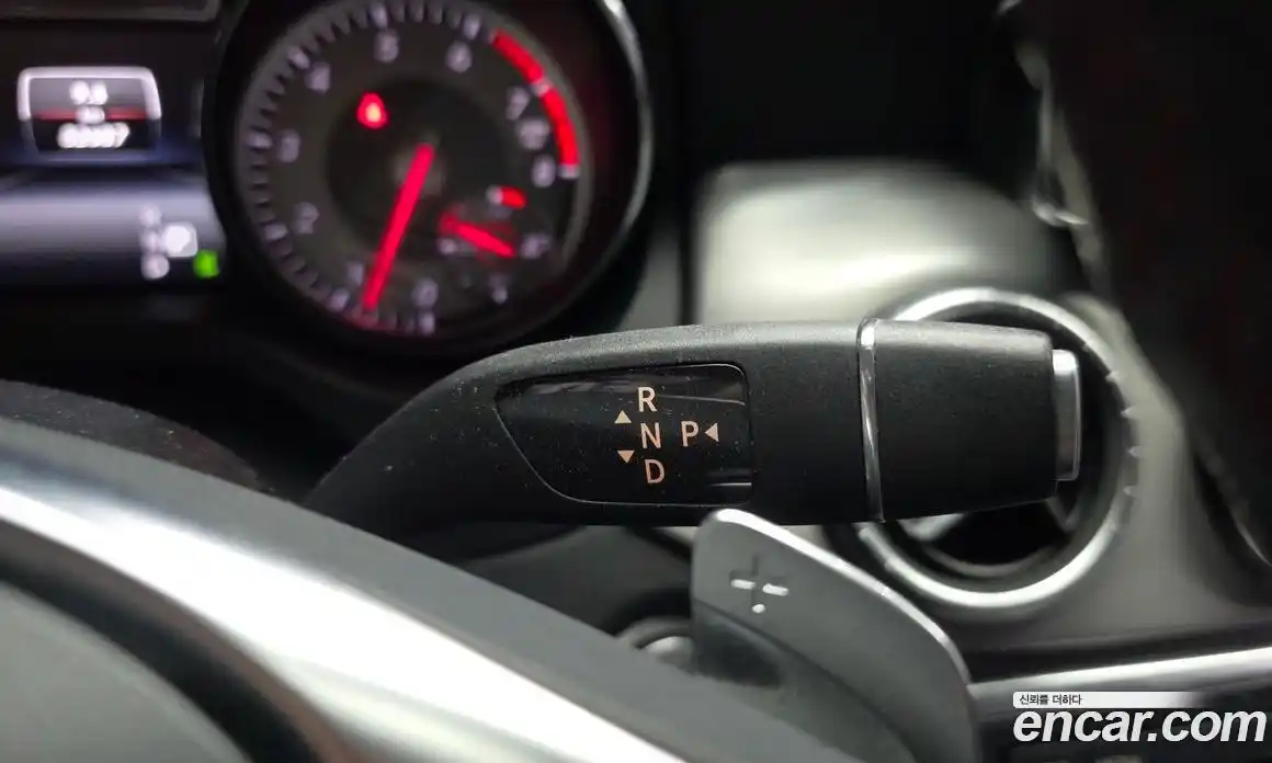 Mercedes-Benz CLA-Class 2015 2.0 гидро, фото 9 Mercedes-Benz CLA-Class 2015 2.0 гидро, фото 9