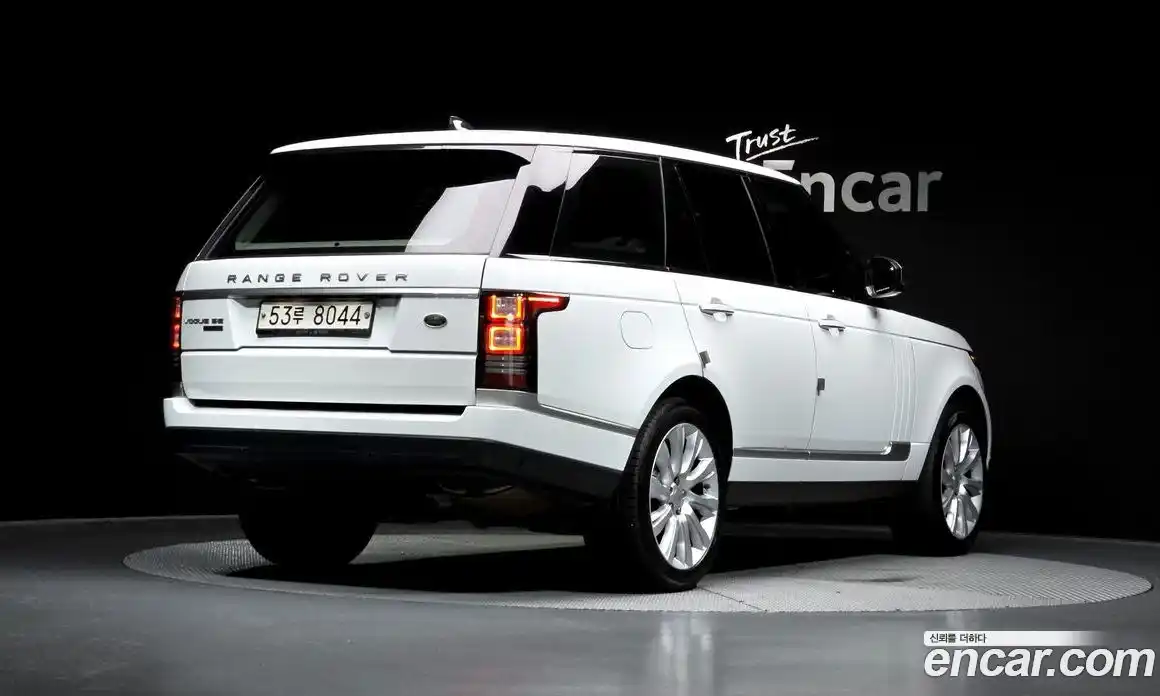 Land Rover Range Rover 2017 5.0 автомат (гидро), фото 2