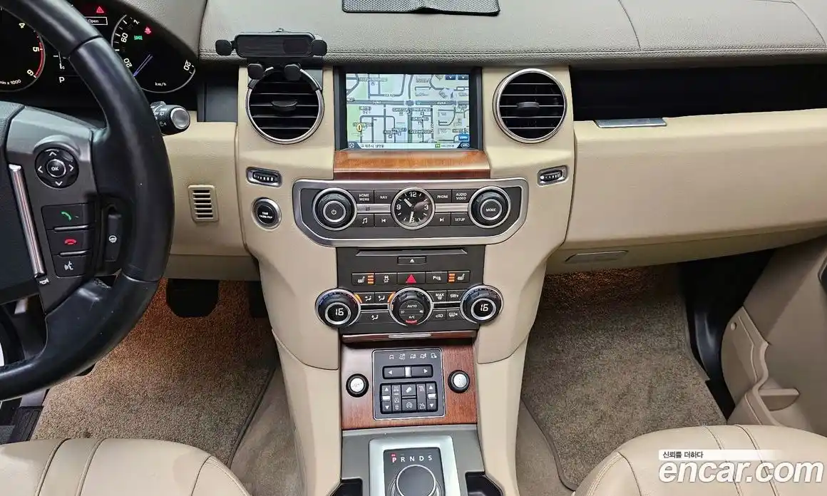 Land Rover Discovery 2016 3.0 автомат (гидро), фото 13