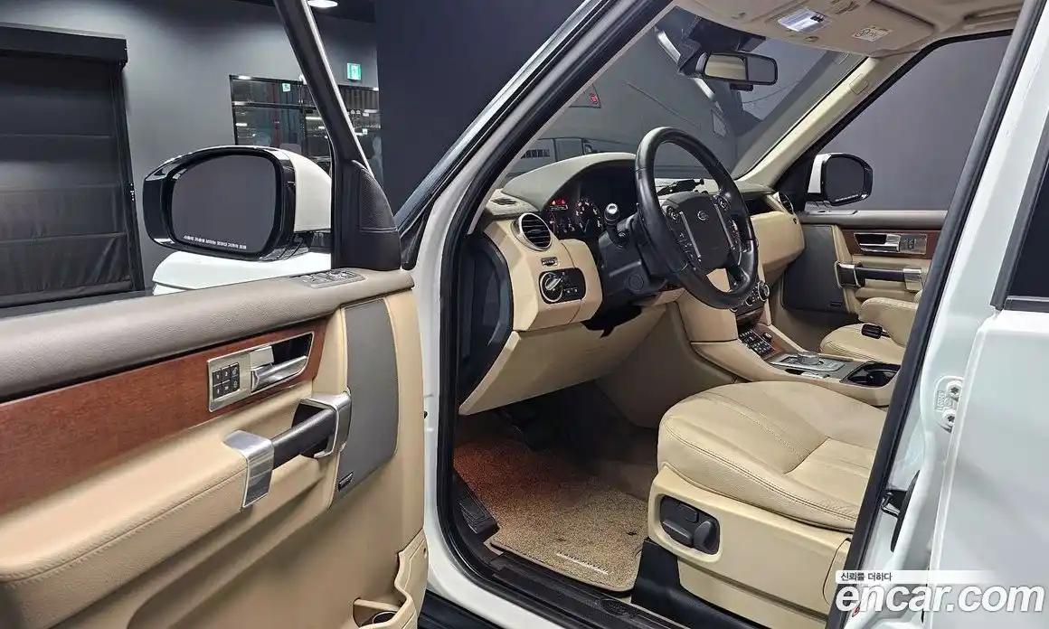 Land Rover Discovery 2016 3.0 автомат (гидро), фото 10
