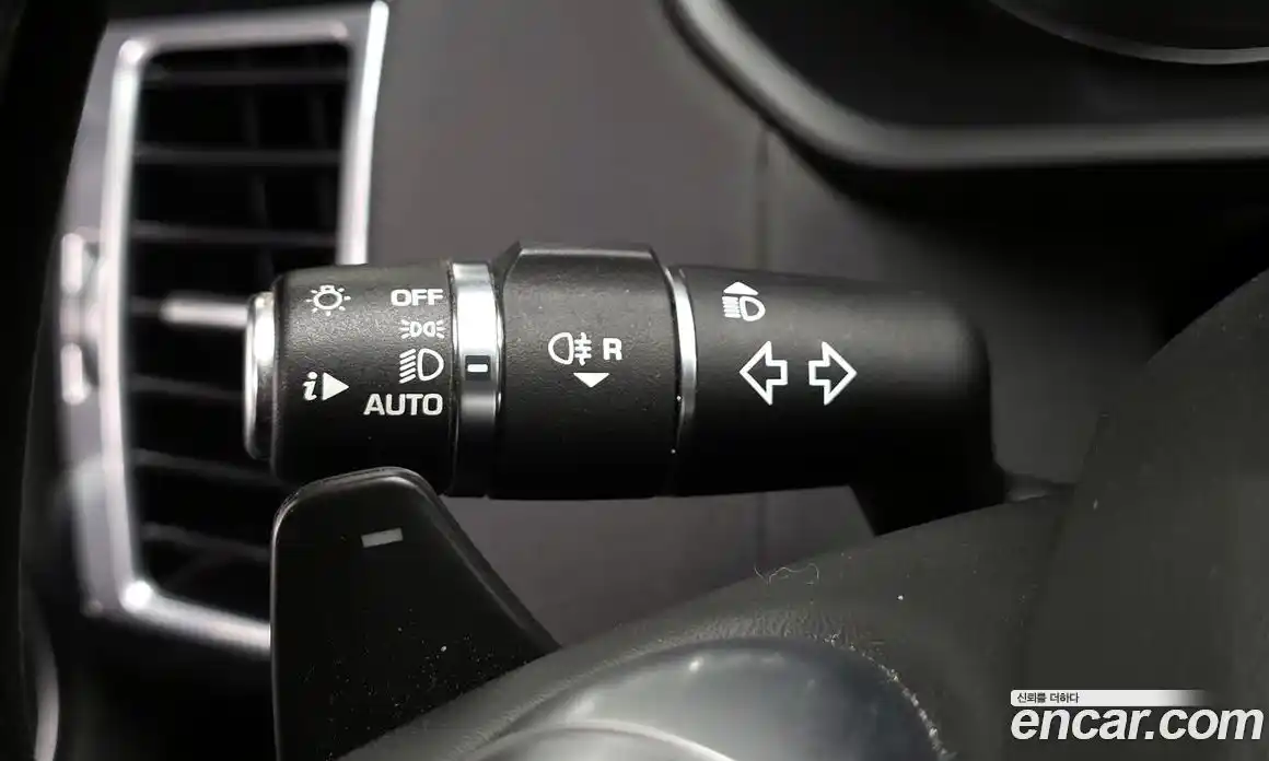 Land Rover Discovery 2019 2.0 автомат (гидро), фото 16