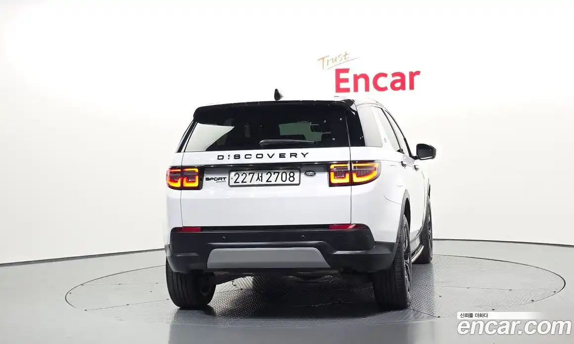 Land Rover Discovery Sport 2021 2.0 автомат (гидро), фото 4